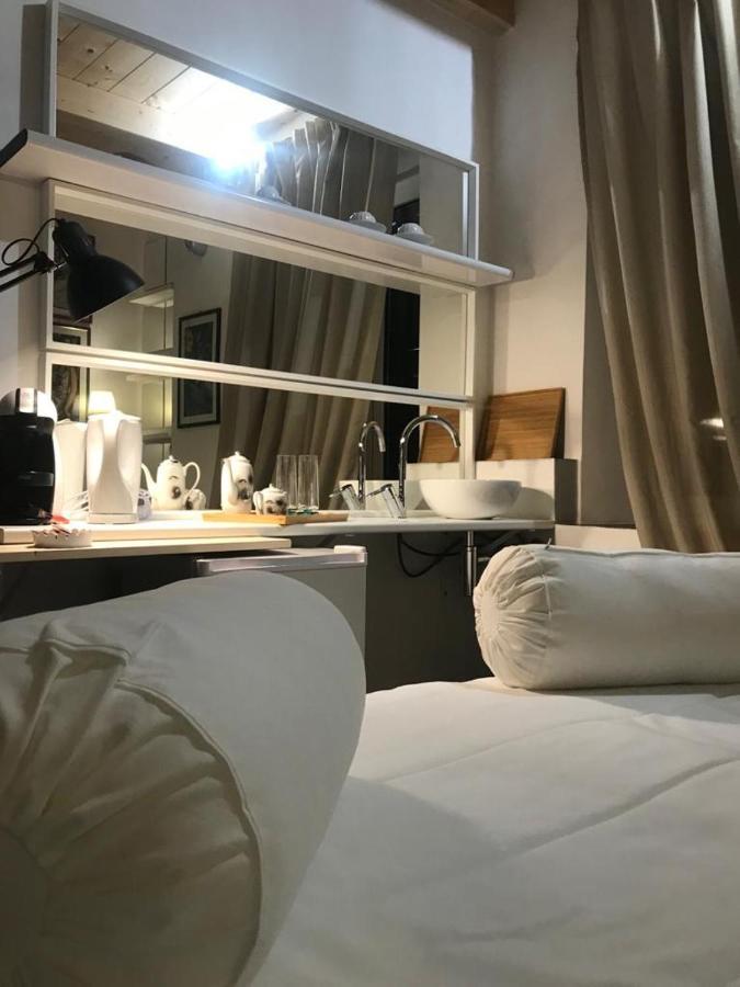 Sanctus Syrus 2 Bed & Breakfast Albenga Dış mekan fotoğraf