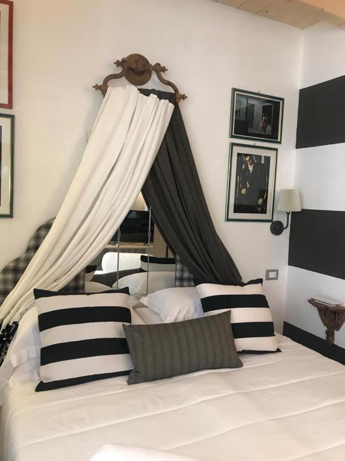 Sanctus Syrus 2 Bed & Breakfast Albenga Dış mekan fotoğraf
